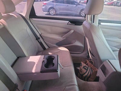 2012 Volkswagen Passat 2.5 SE