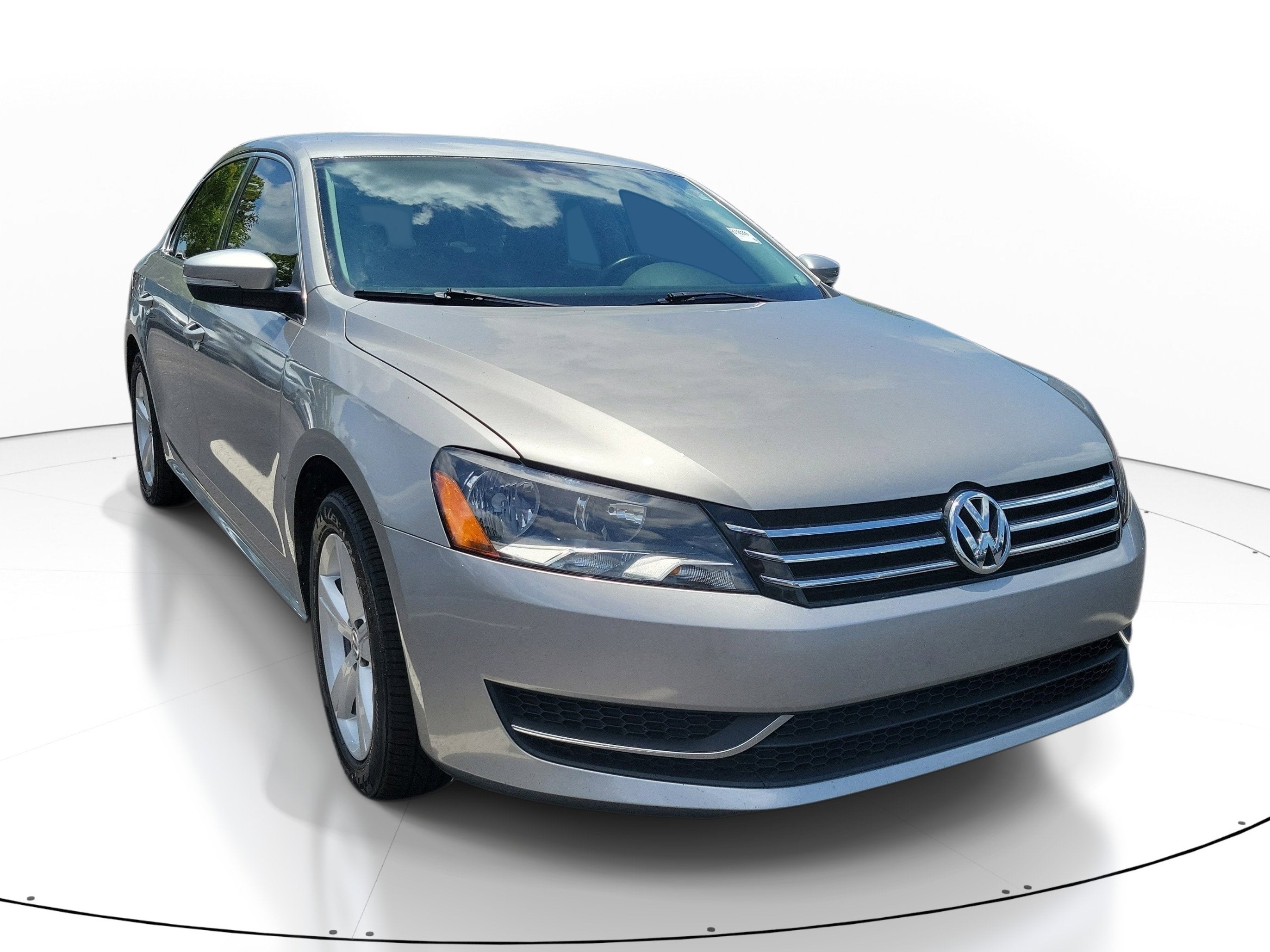 2014 Volkswagen Passat SE