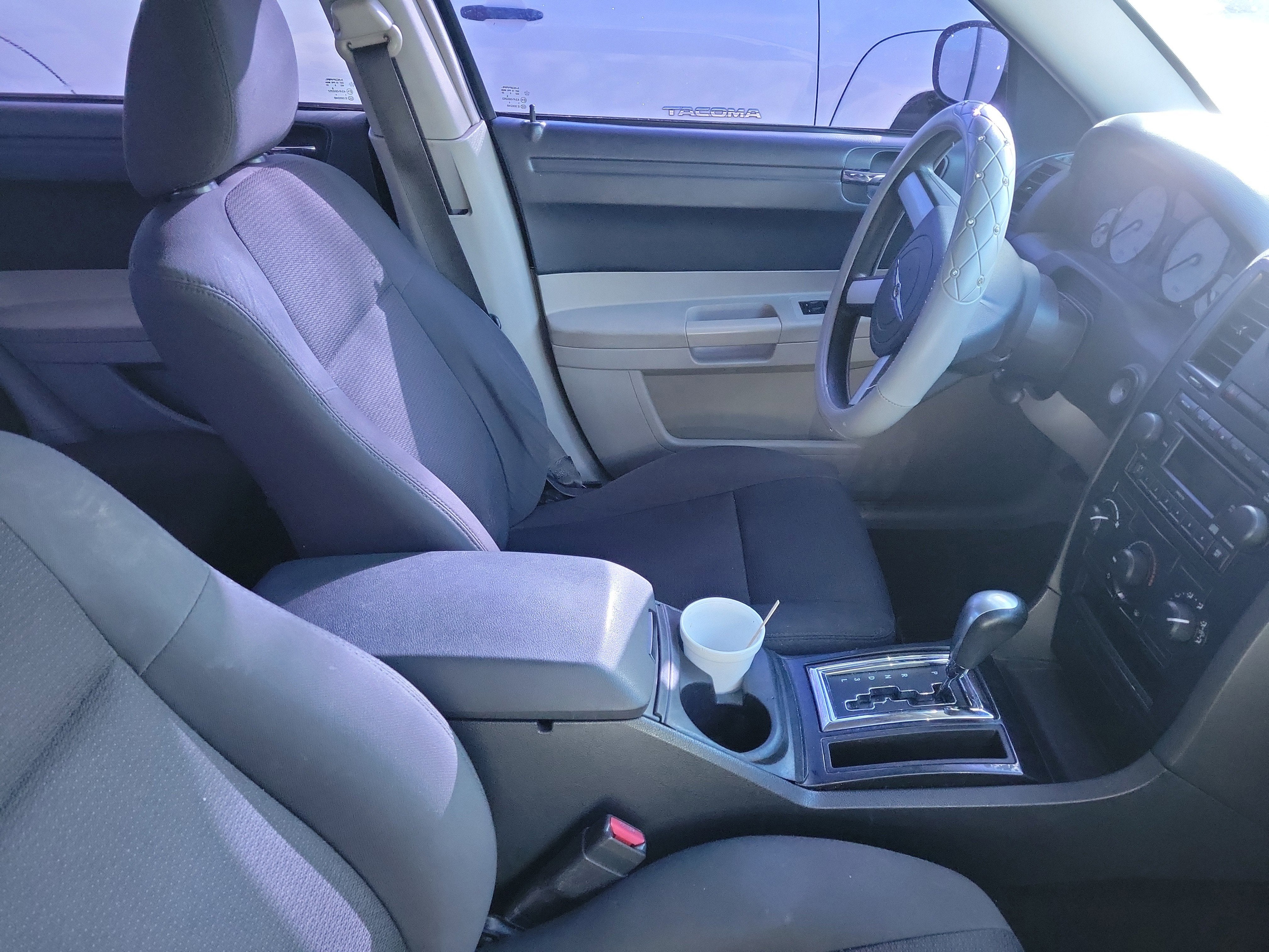 2006 Chrysler 300 4dr Sdn 300