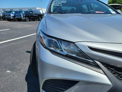 2018 Toyota Camry SE