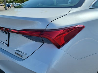 2019 Toyota Avalon Hybrid Limited