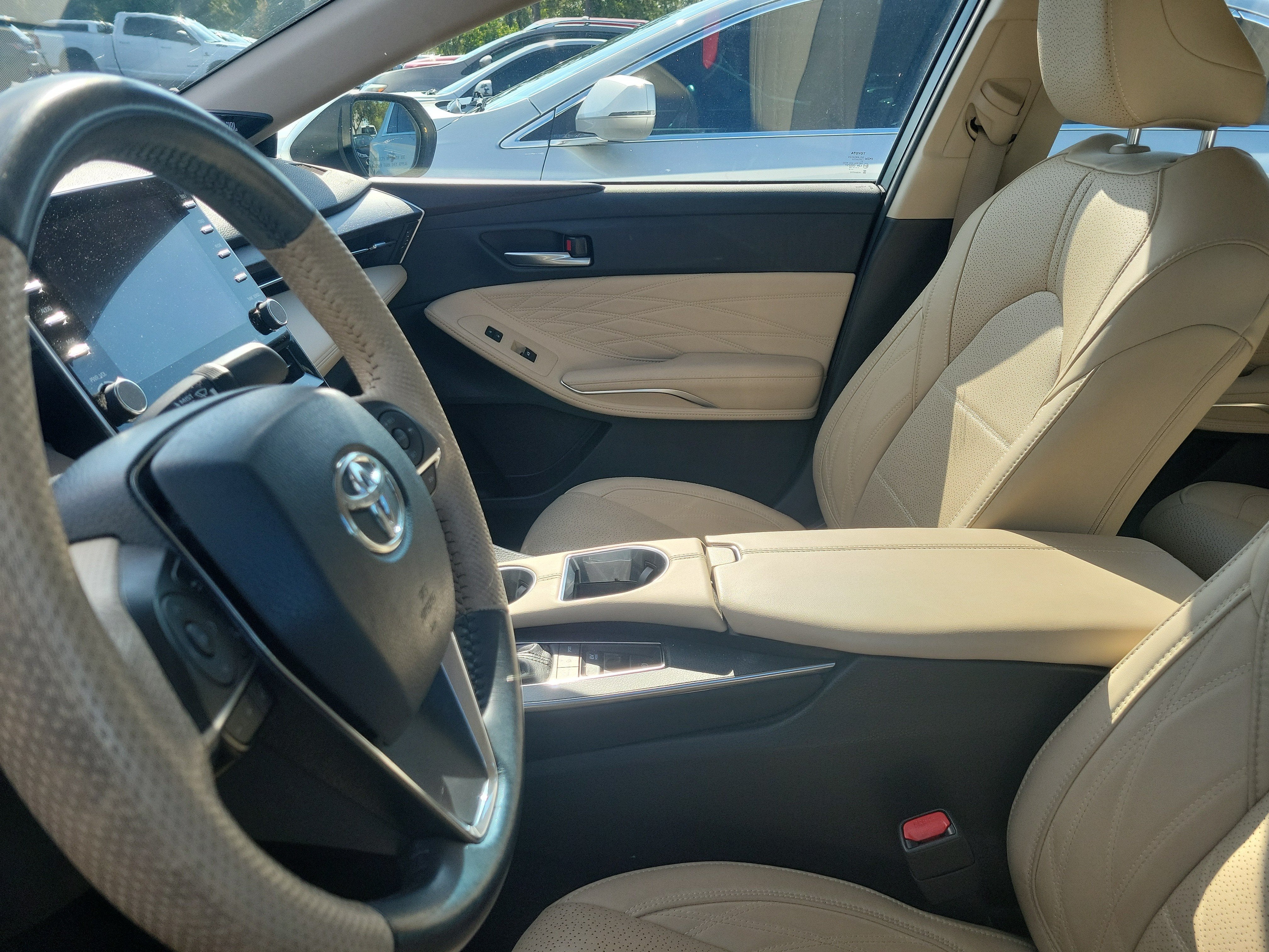2019 Toyota Avalon Hybrid Limited