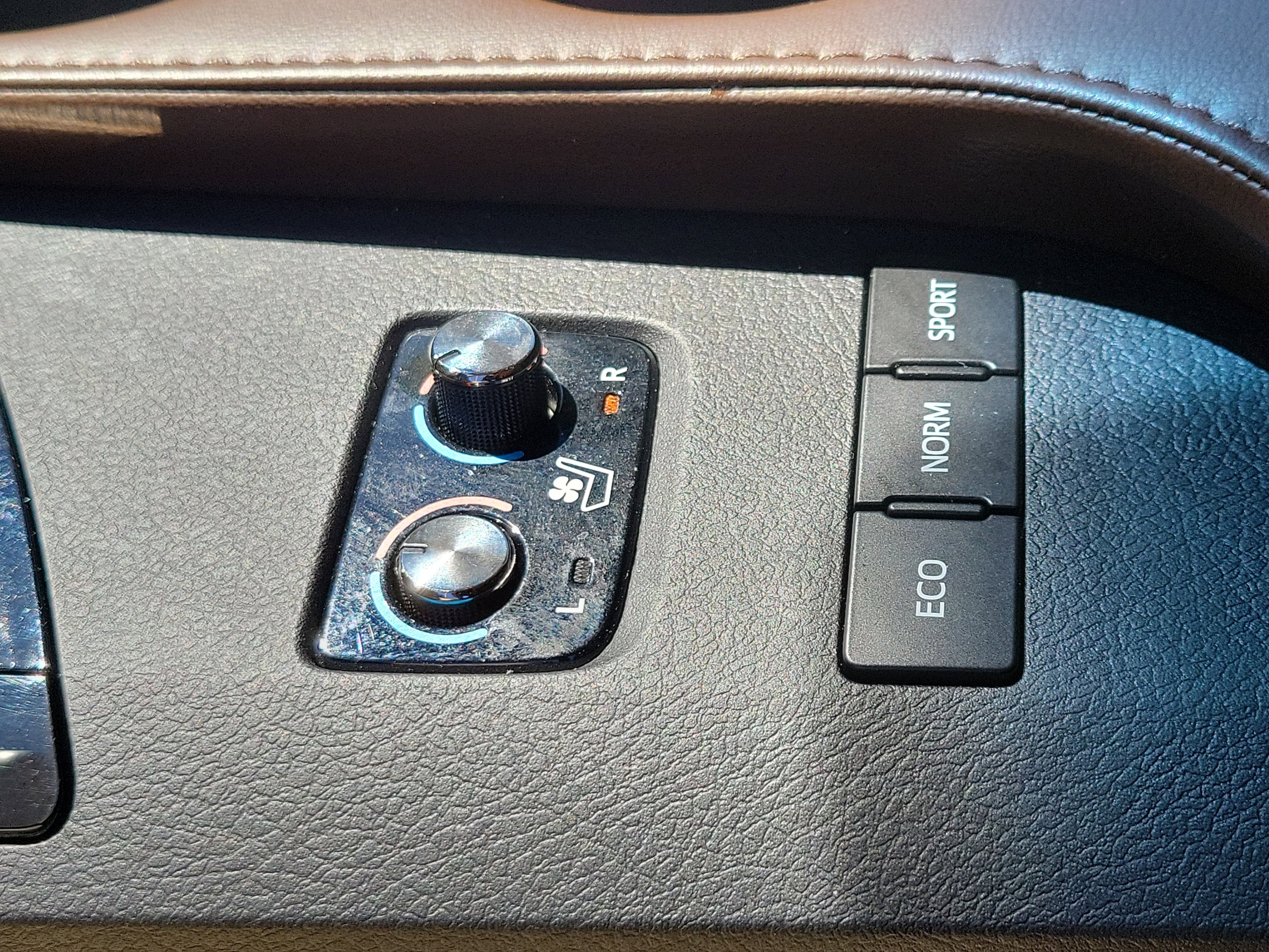 2016 Toyota Avalon Limited