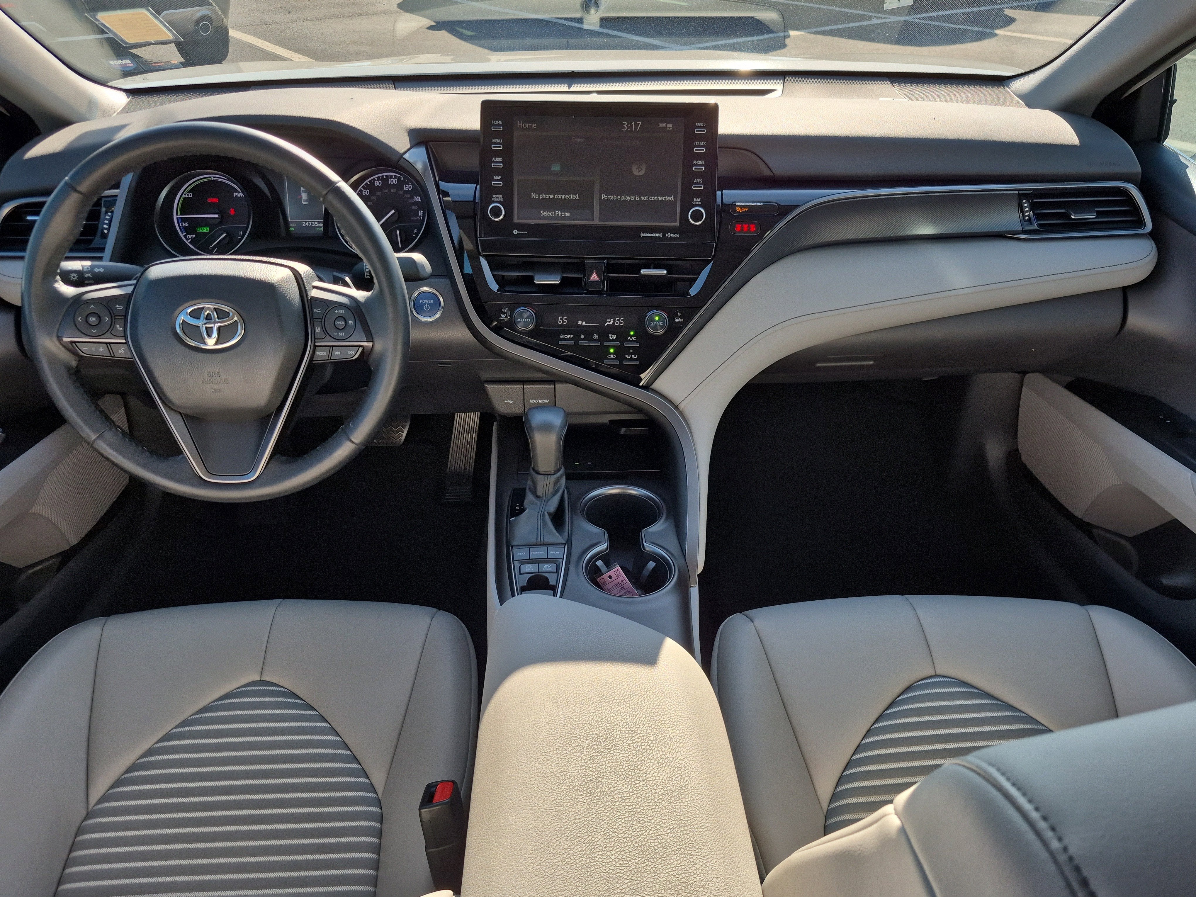 2022 Toyota Camry Hybrid SE