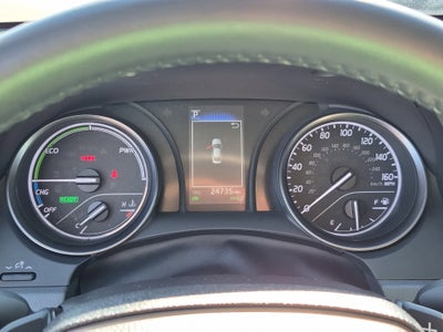 2022 Toyota Camry Hybrid SE