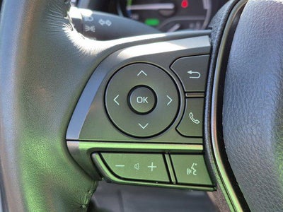 2022 Toyota Camry Hybrid SE