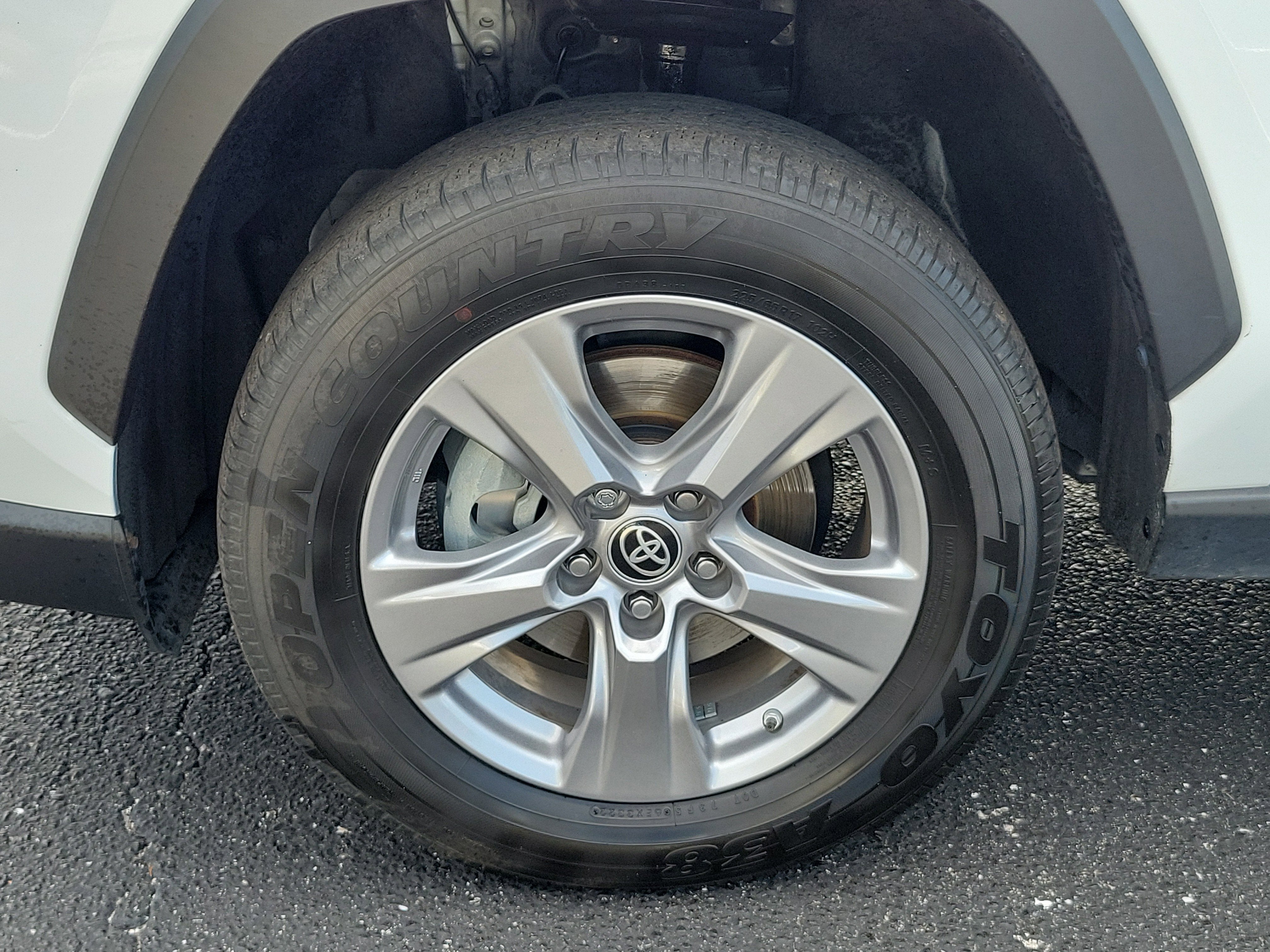 2022 Toyota RAV4 Hybrid LE