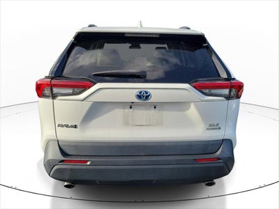2022 Toyota RAV4 Hybrid XLE