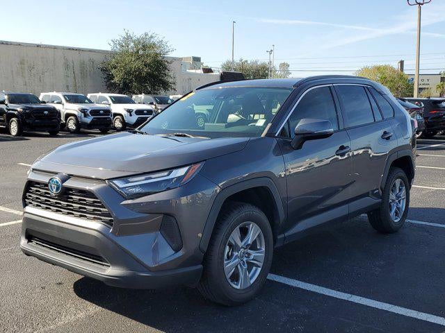 2022 Toyota RAV4 Hybrid XLE