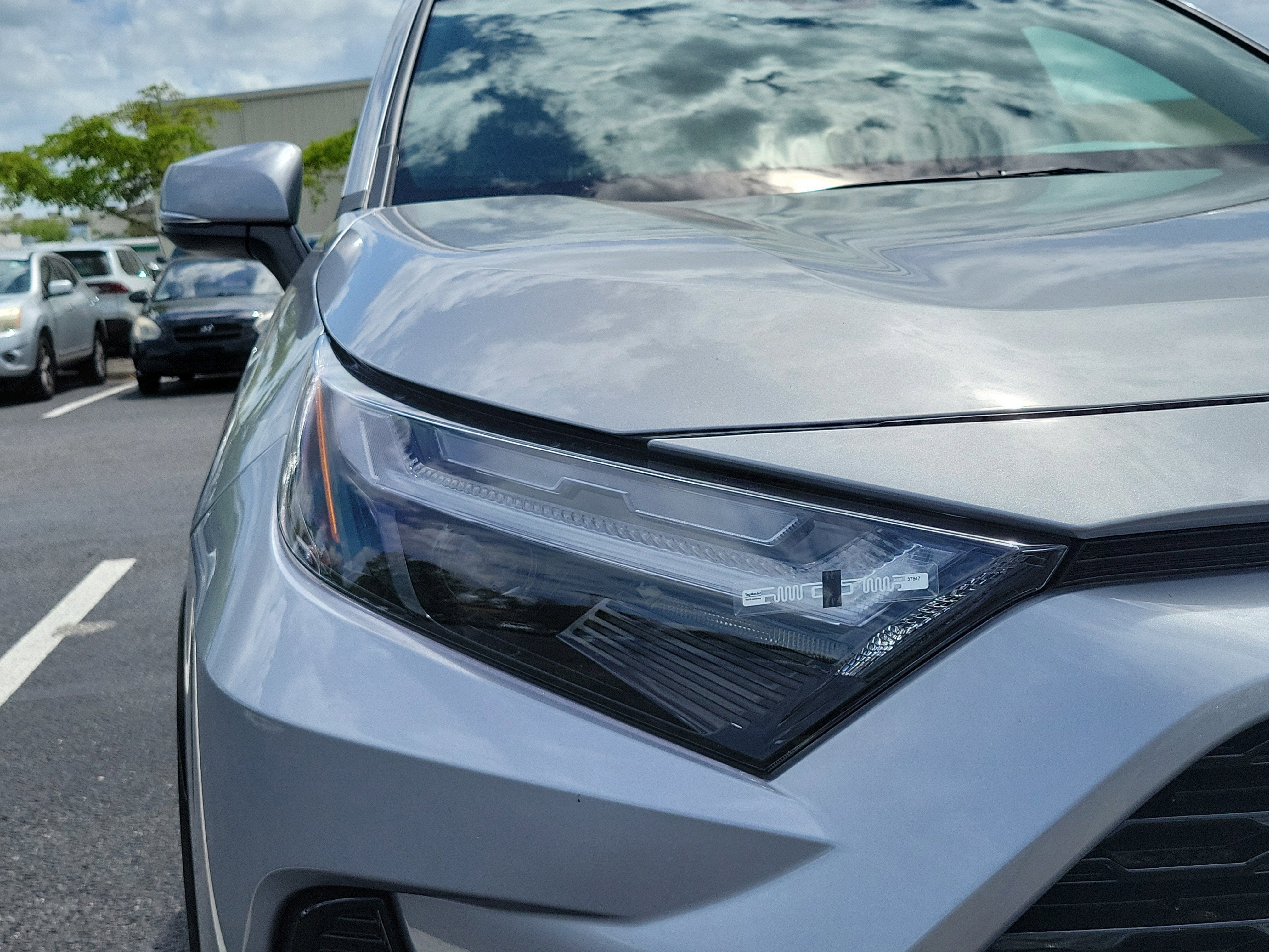 2023 Toyota RAV4 Hybrid SE