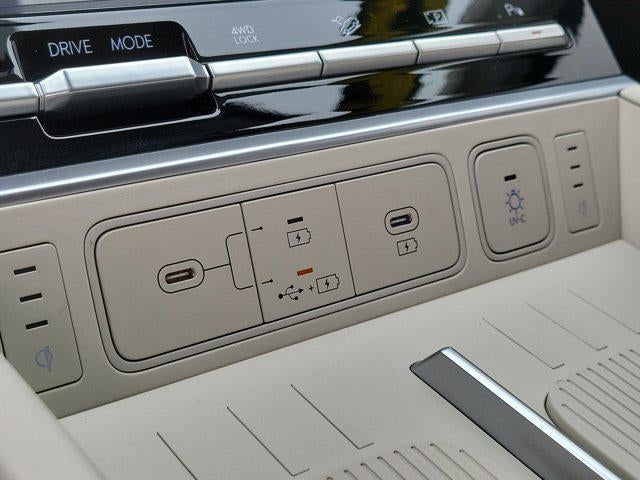 2025 Hyundai Santa Fe Hybrid Calligraphy