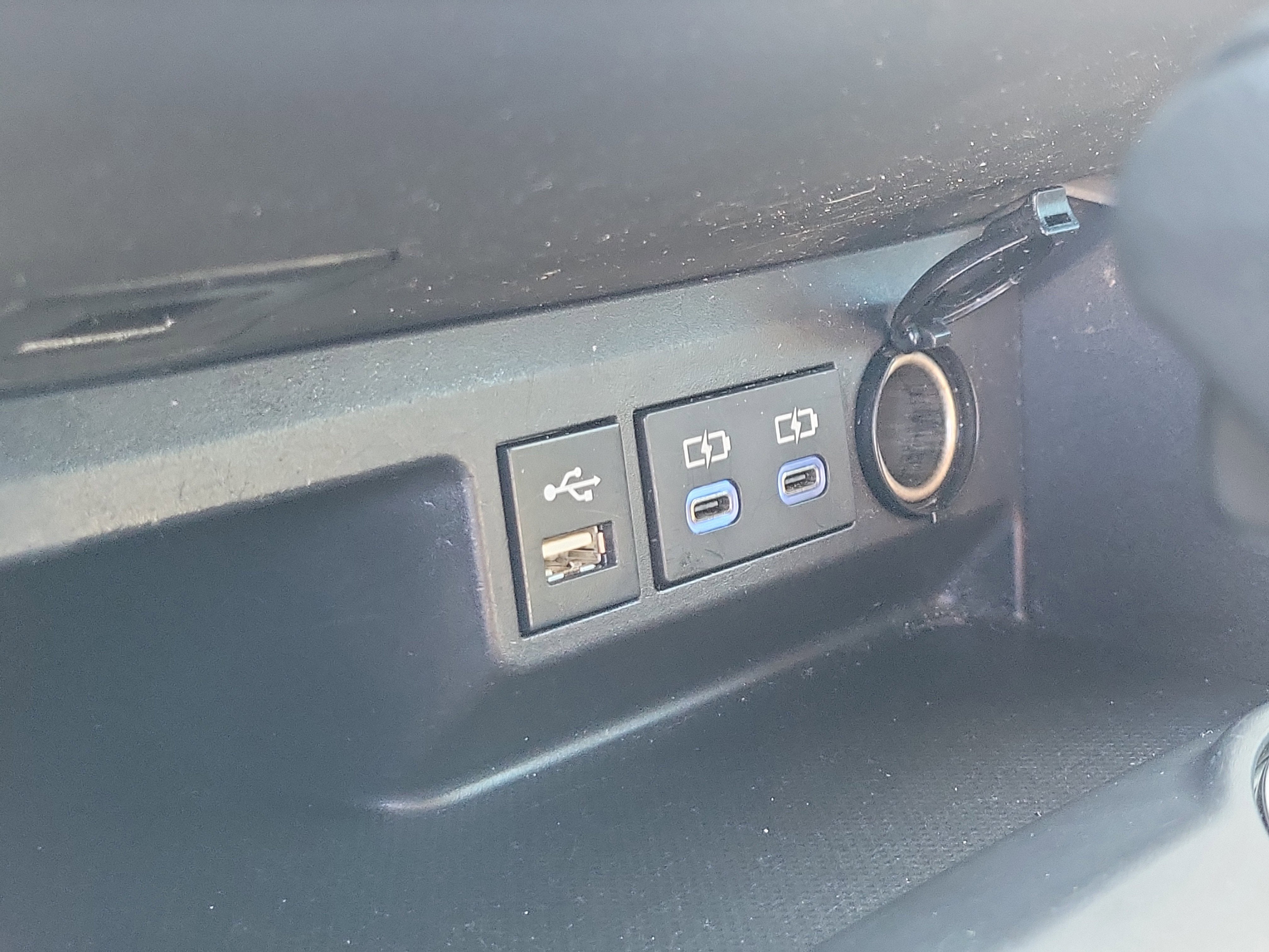 2022 Toyota Highlander L