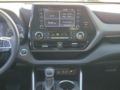 2022 Toyota Highlander L