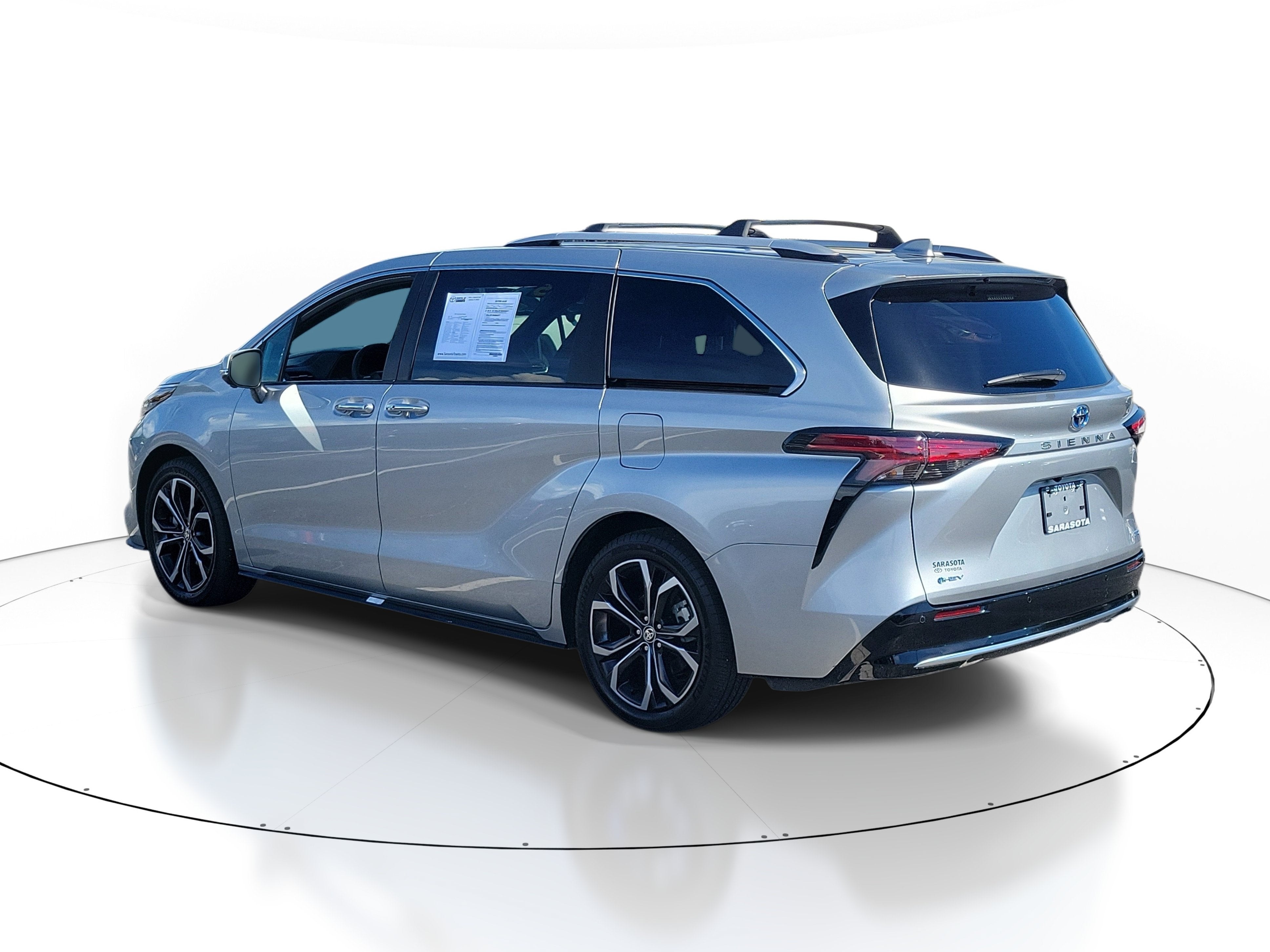 2025 Toyota Sienna Platinum