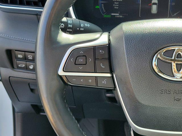 2023 Toyota Highlander Hybrid Platinum