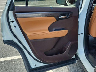 2020 Toyota Highlander Platinum