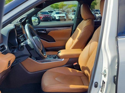 2020 Toyota Highlander Platinum