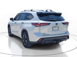 2025 Toyota Highlander Hybrid XLE