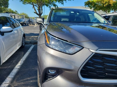 2023 Toyota Highlander XLE