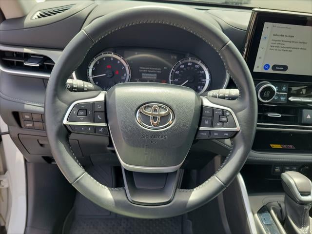 2025 Toyota Highlander XLE