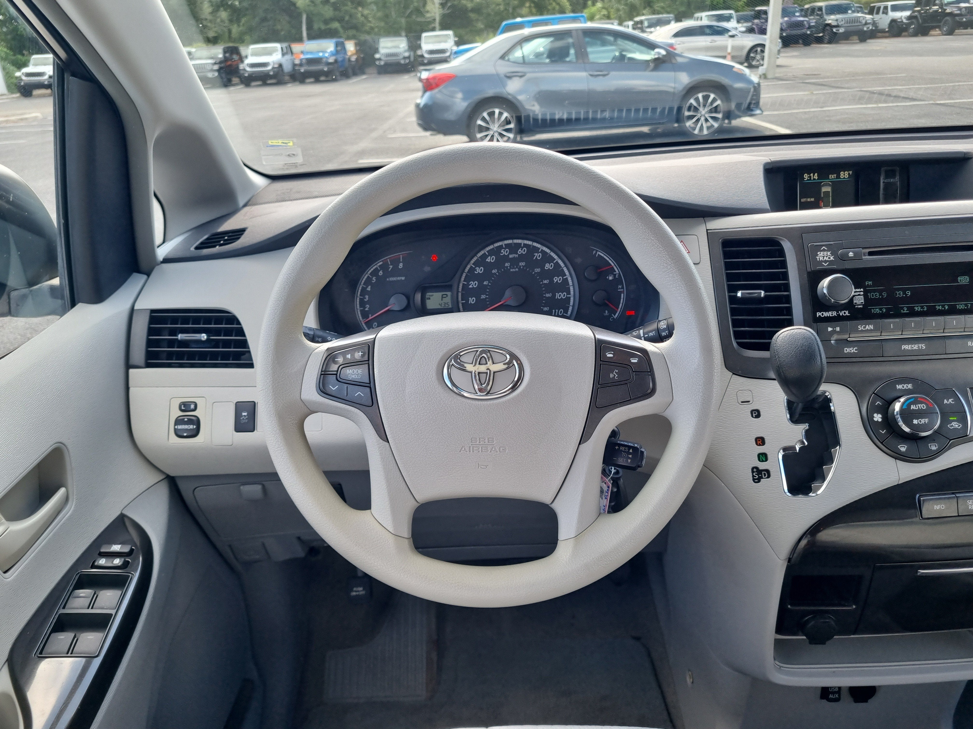 2014 Toyota Sienna LE