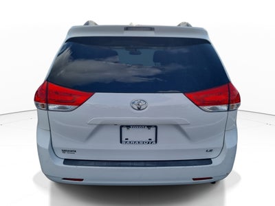 2014 Toyota Sienna LE