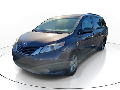 2017 Toyota Sienna LE