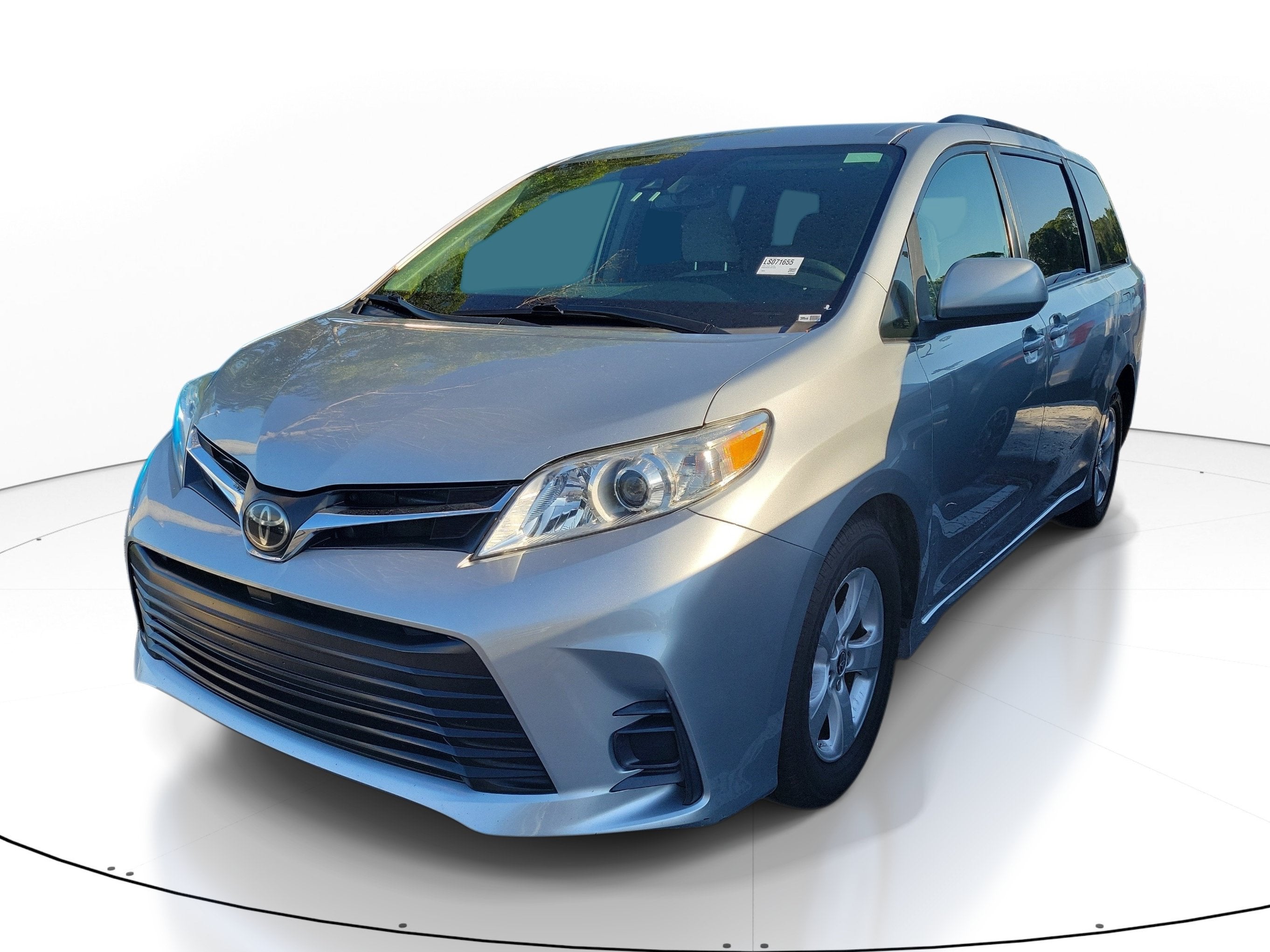 2020 Toyota Sienna LE