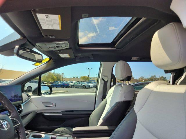 2025 Toyota Sienna XSE