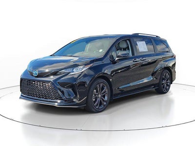 2025 Toyota Sienna XSE