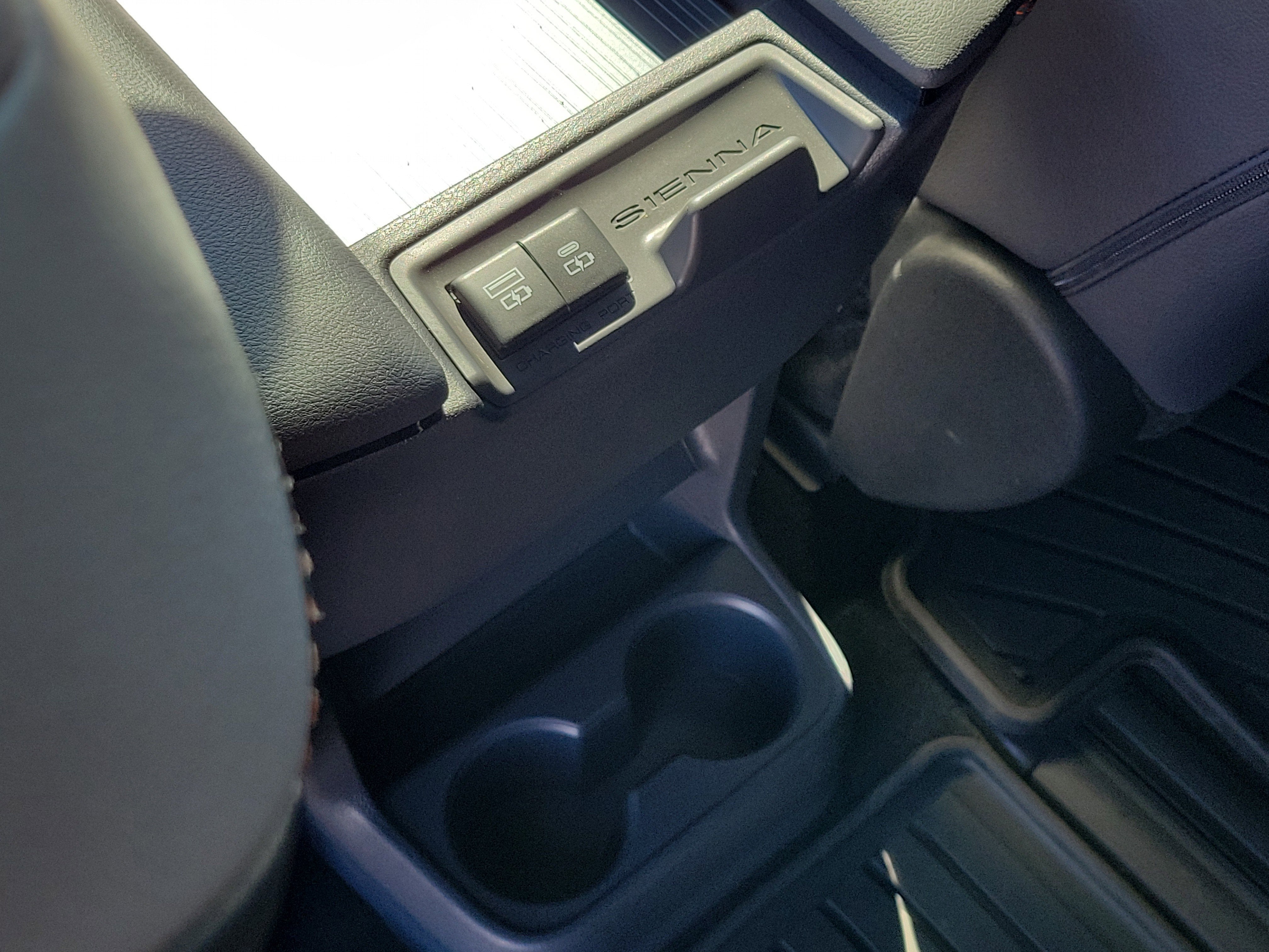 2023 Toyota Sienna XSE