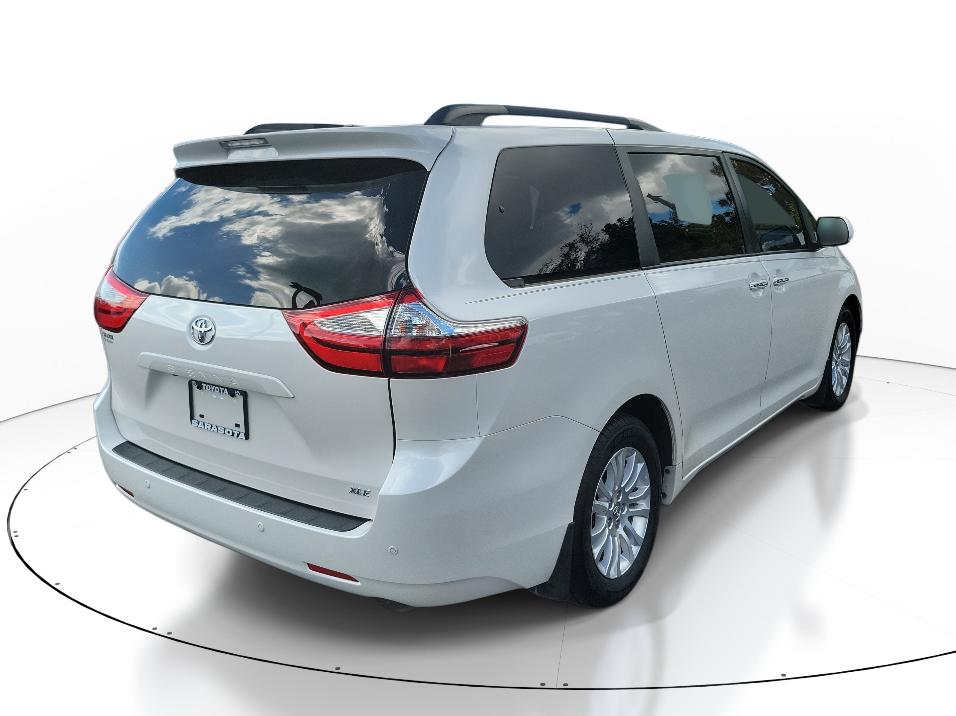 2015 Toyota Sienna XLE