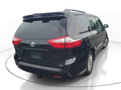 2016 Toyota Sienna XLE