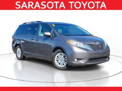 2017 Toyota Sienna XLE