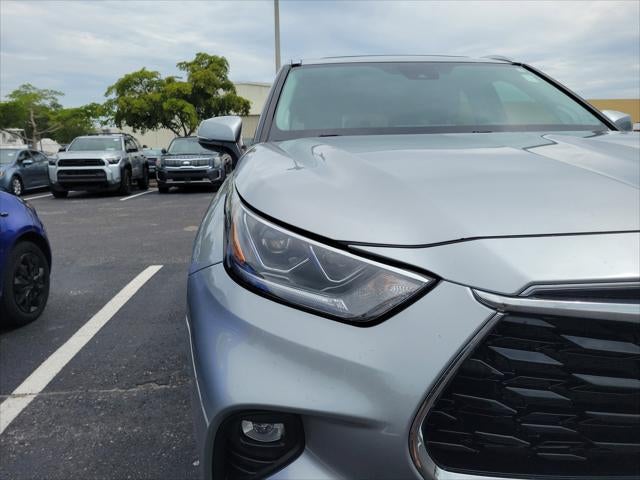 2022 Toyota Highlander Limited