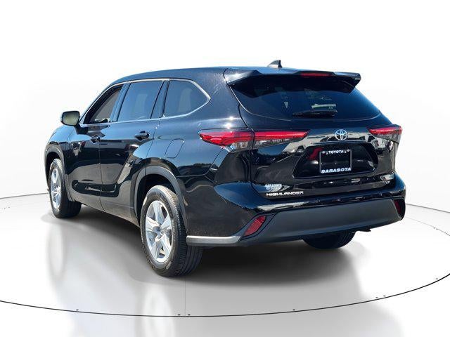 2022 Toyota Highlander LE