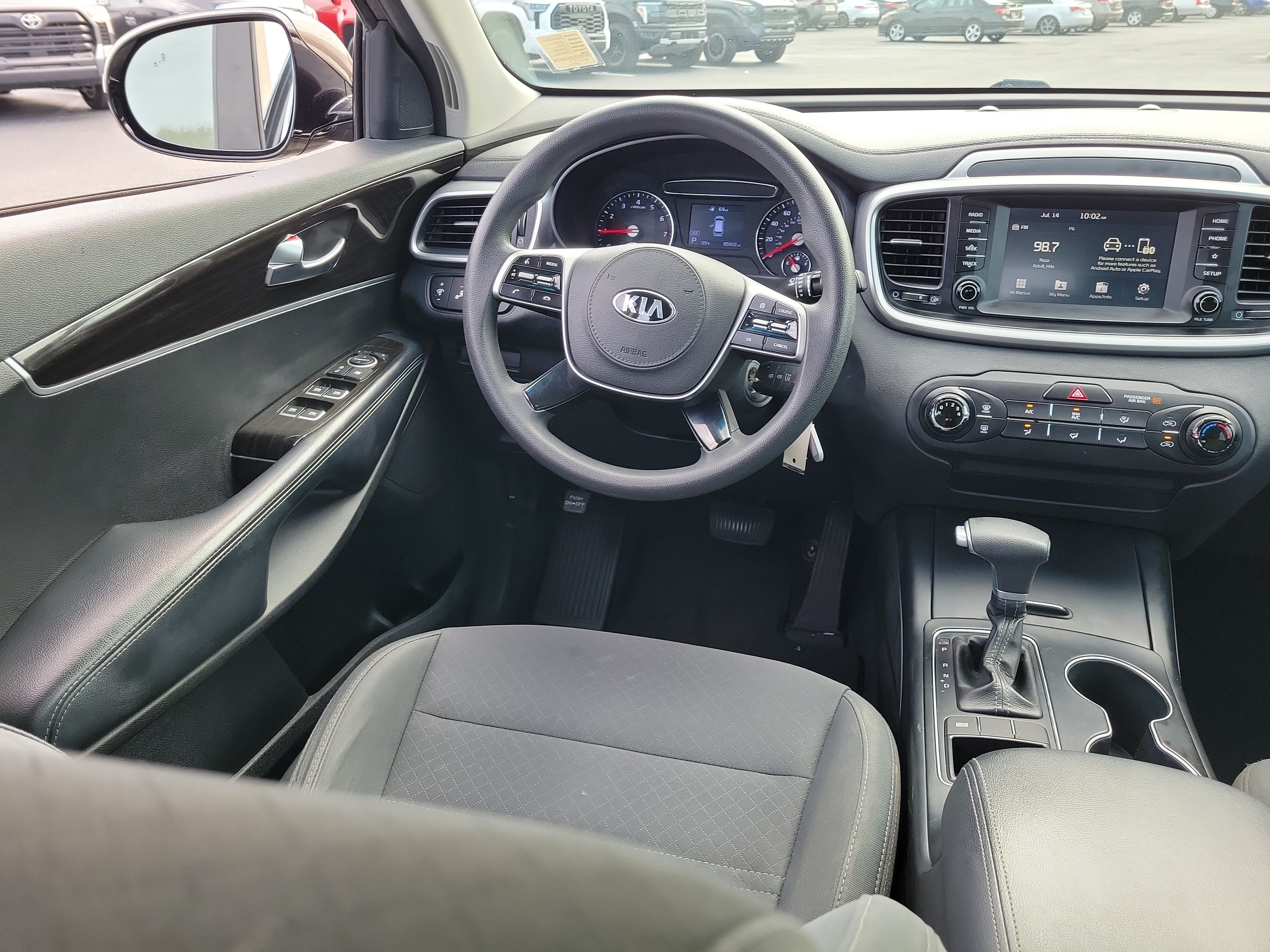 2020 Kia Sorento LX