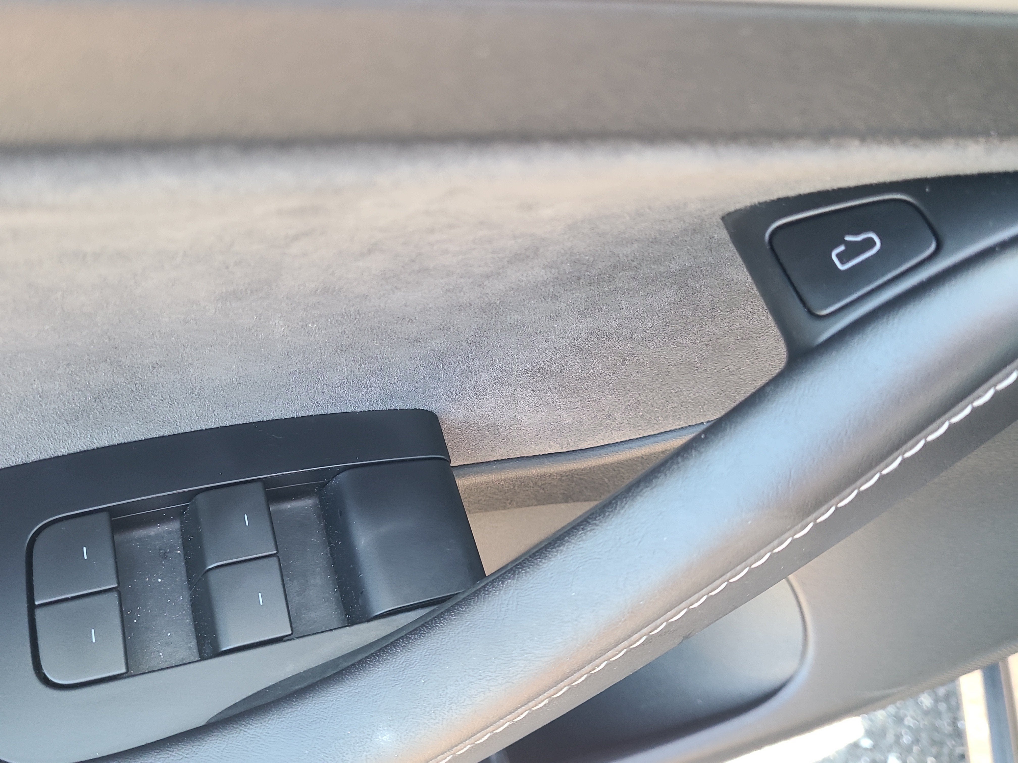 2023 Tesla Model 3 RWD