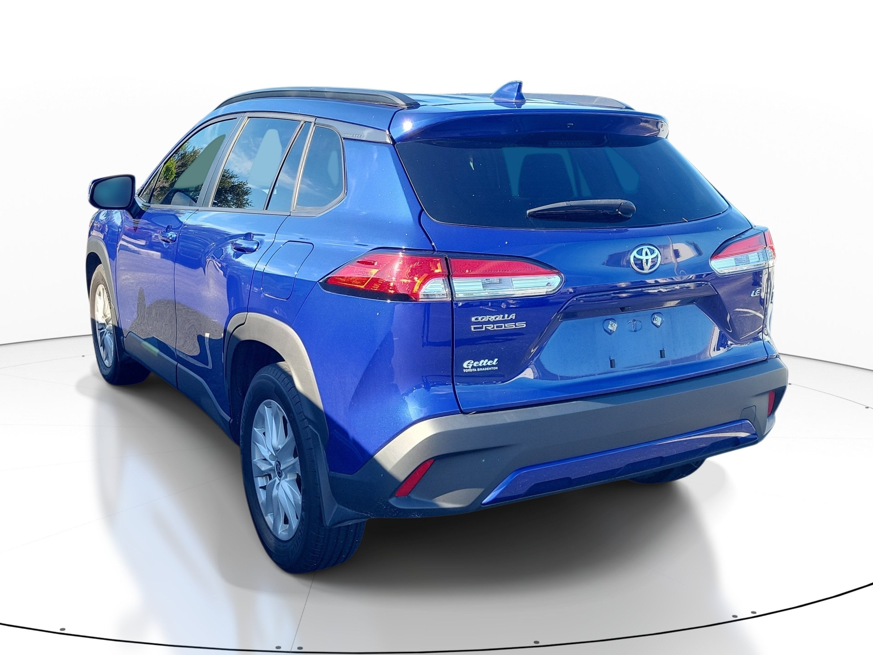 2024 Toyota Corolla Cross LE