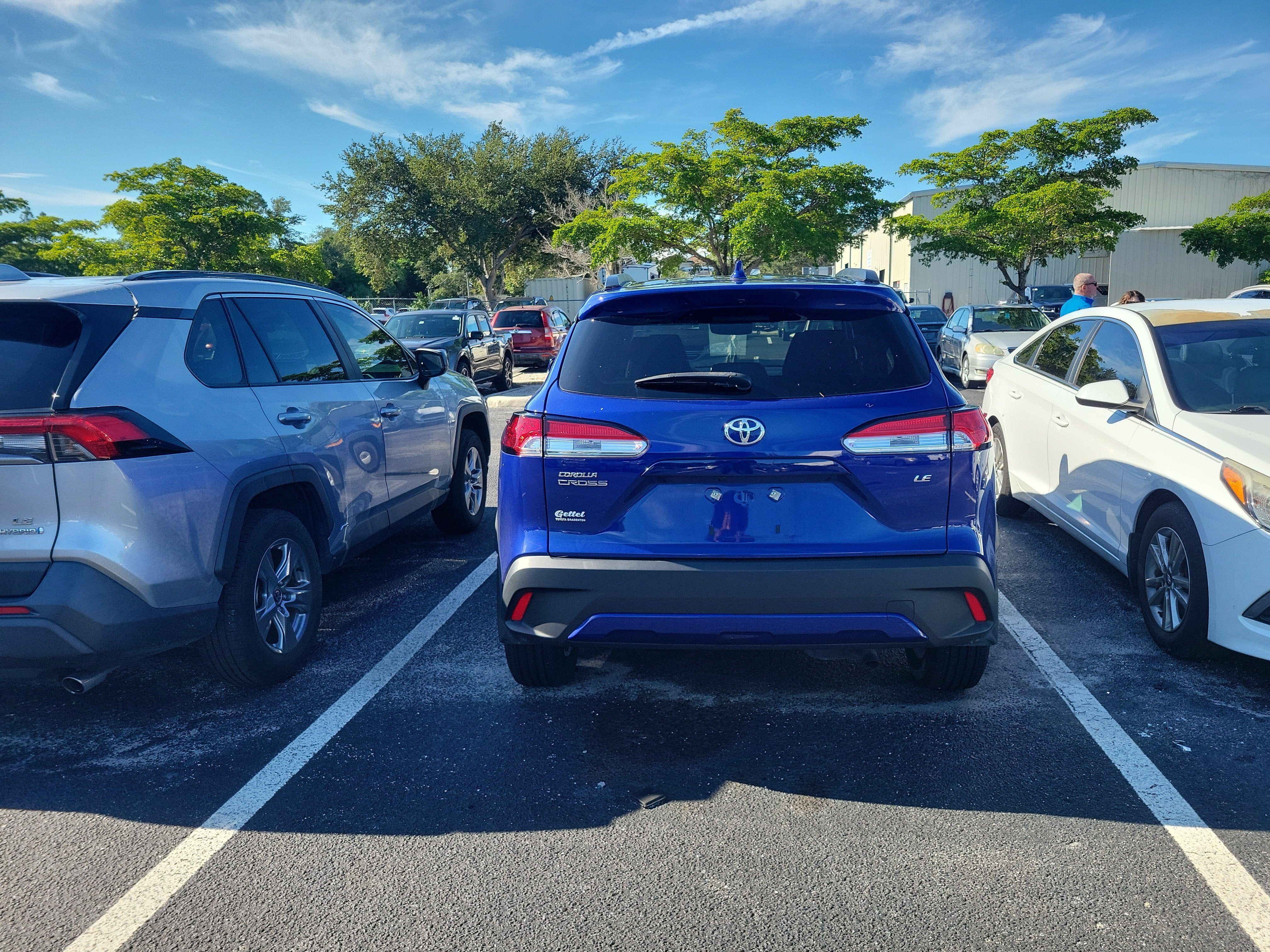 2024 Toyota Corolla Cross LE