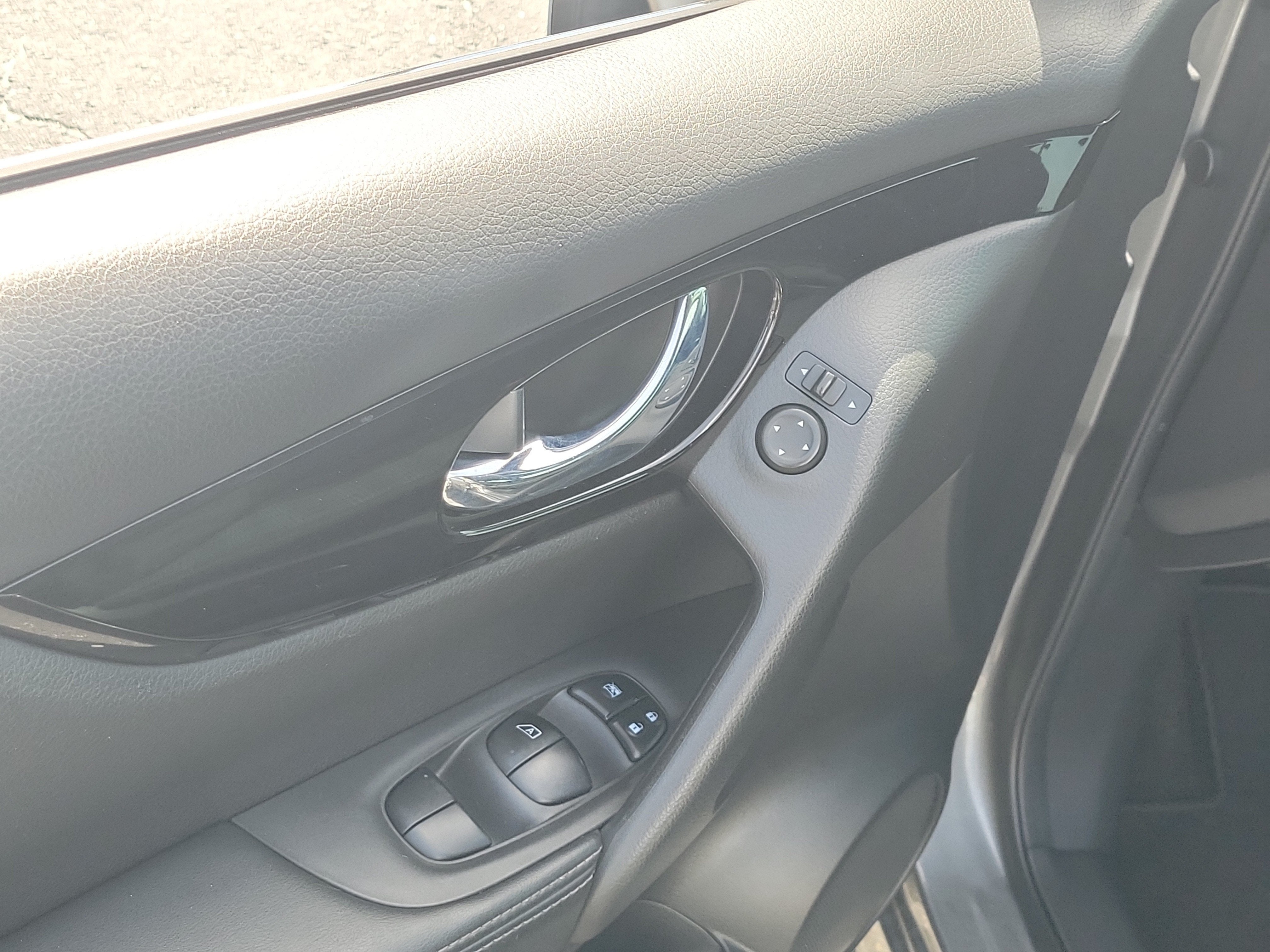 2018 Nissan Rogue Sport SV