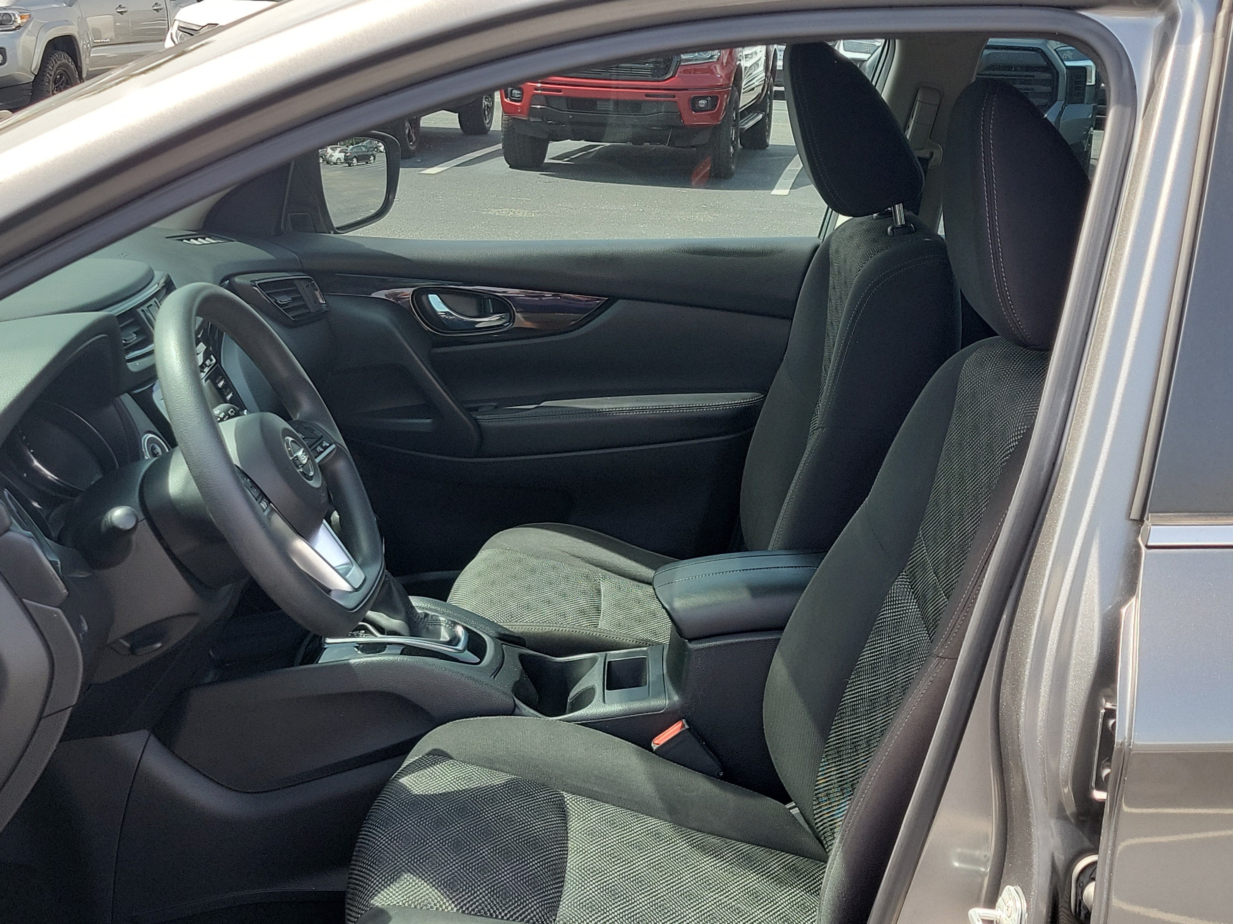 2018 Nissan Rogue Sport SV