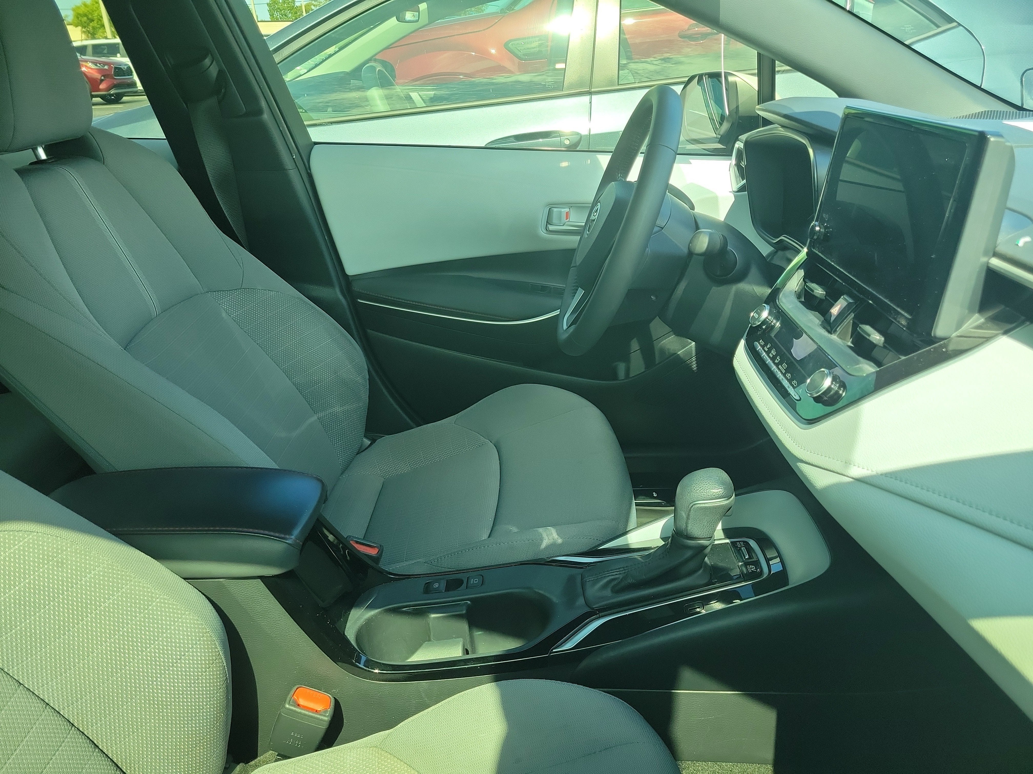 2024 Toyota Corolla Hybrid SE