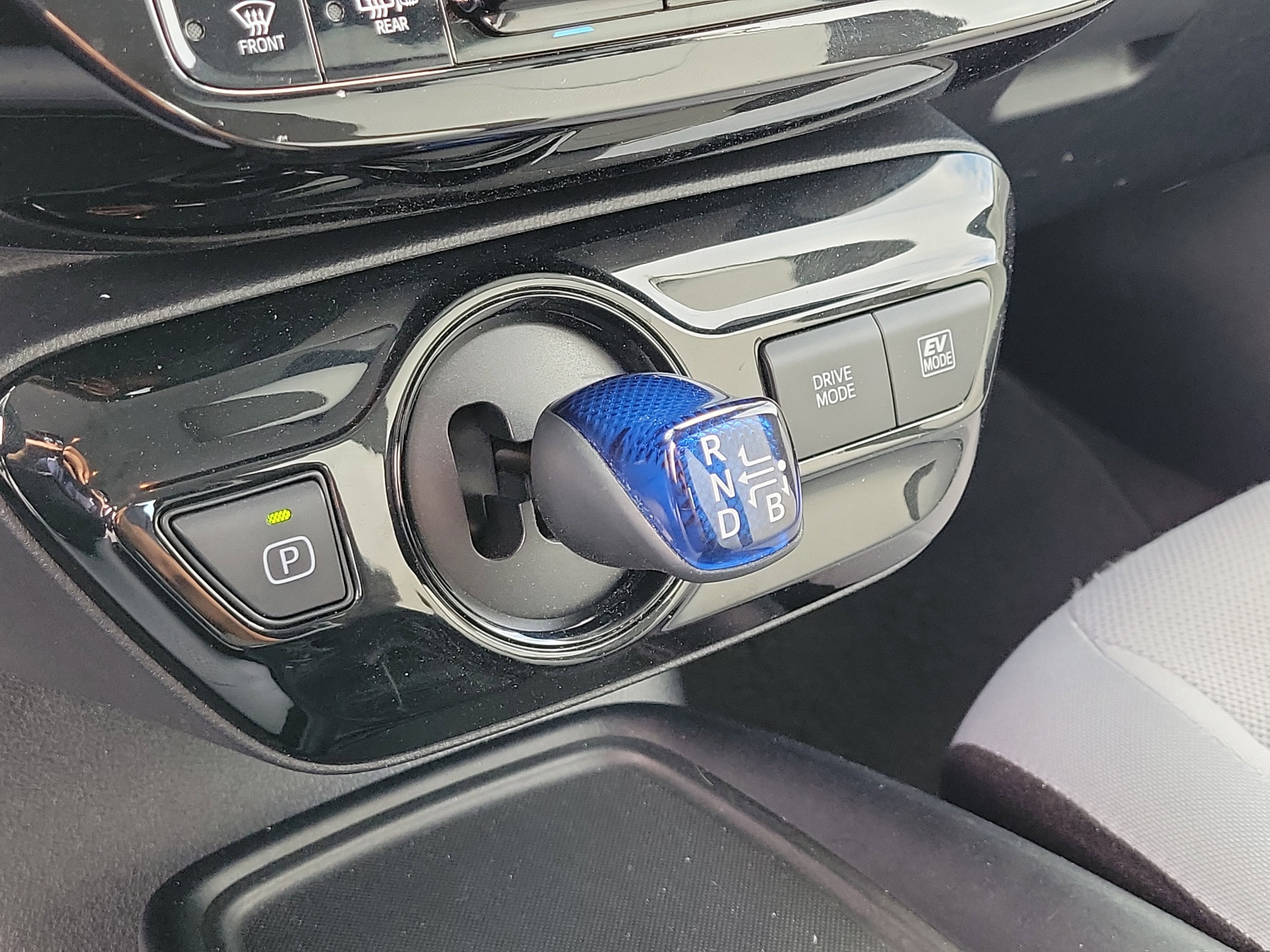 2021 Toyota Prius L
