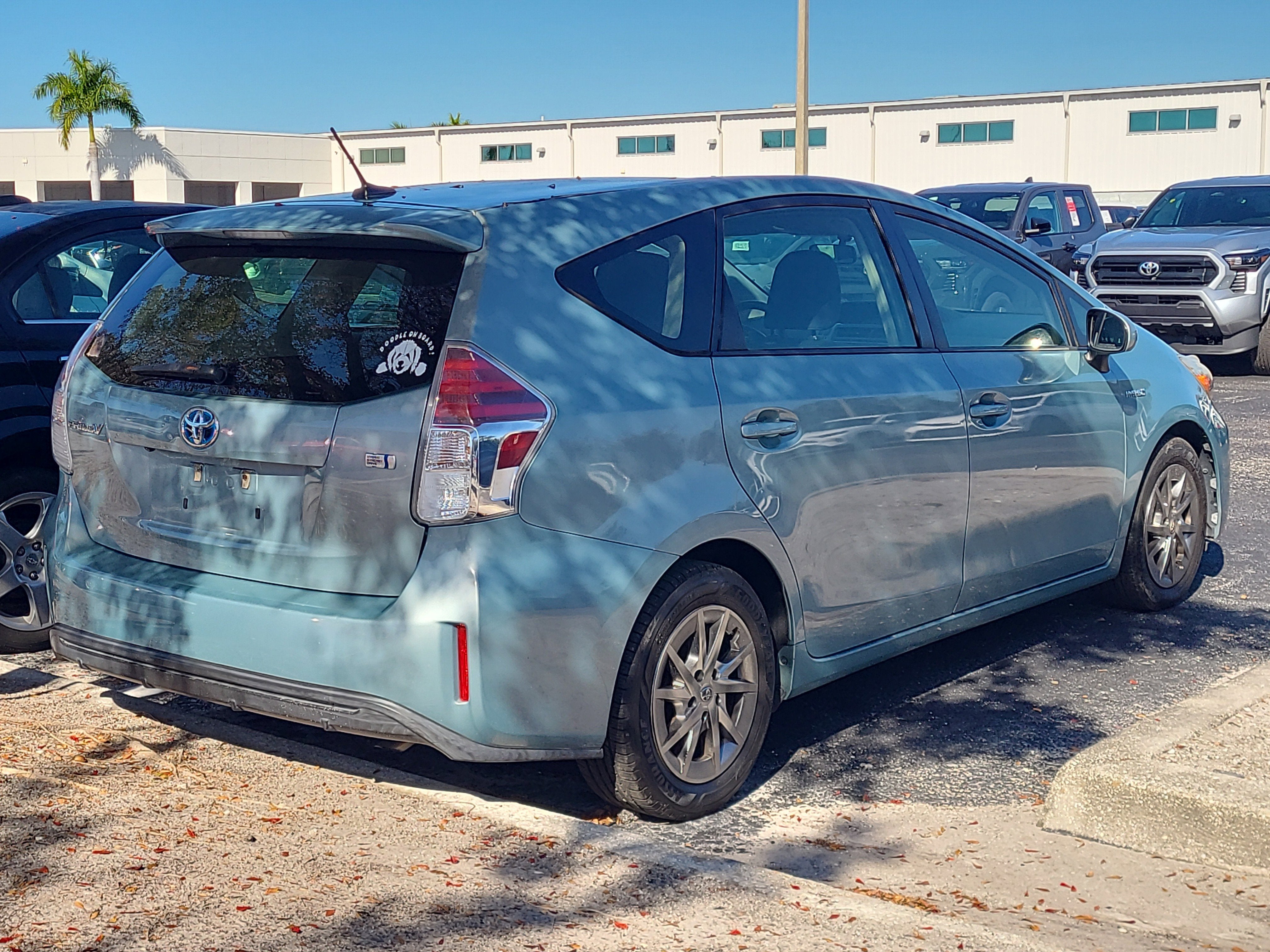 2015 Toyota Prius v Base