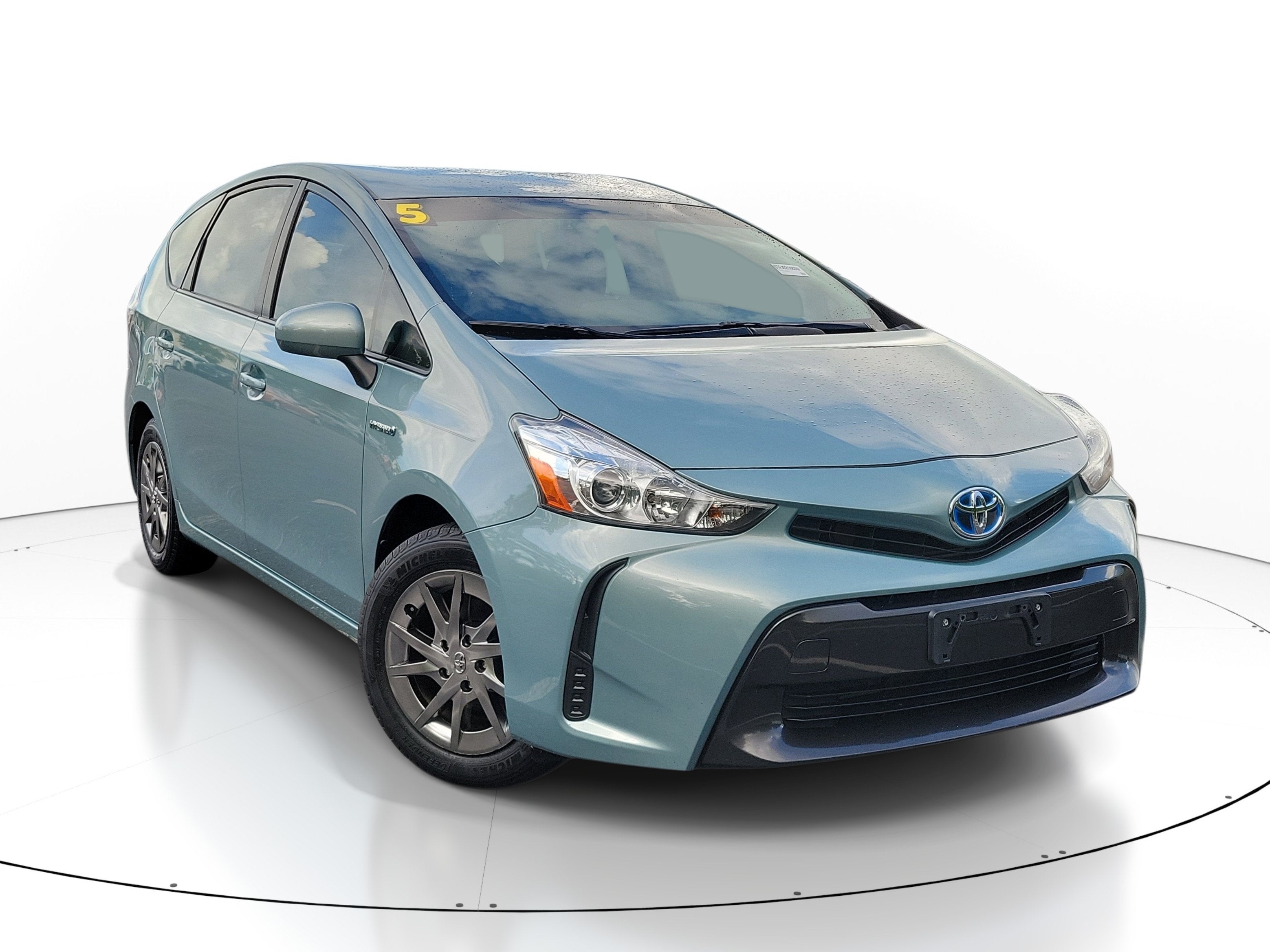 2015 Toyota Prius v Two