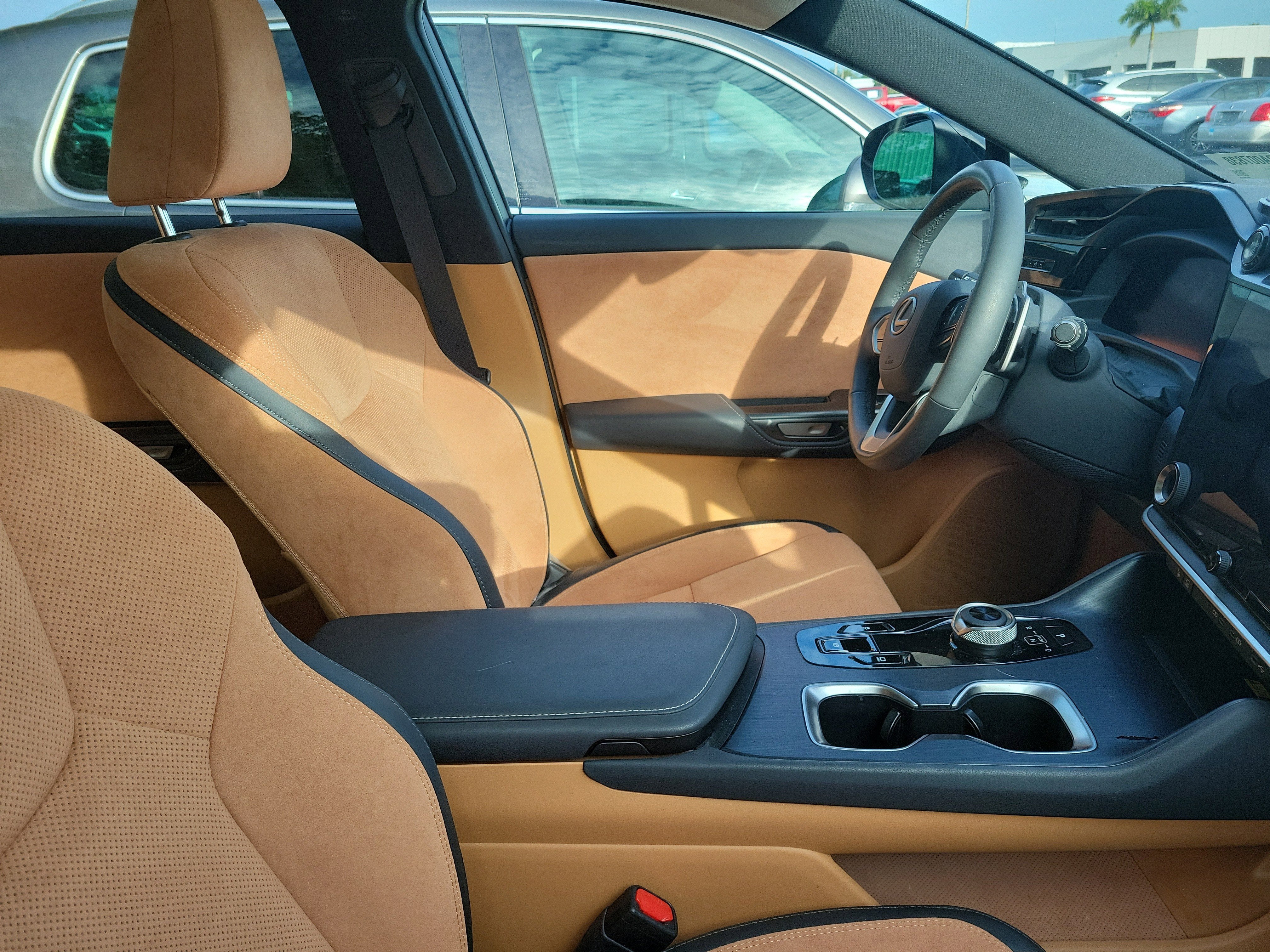 2023 Lexus RZ 450e Luxury