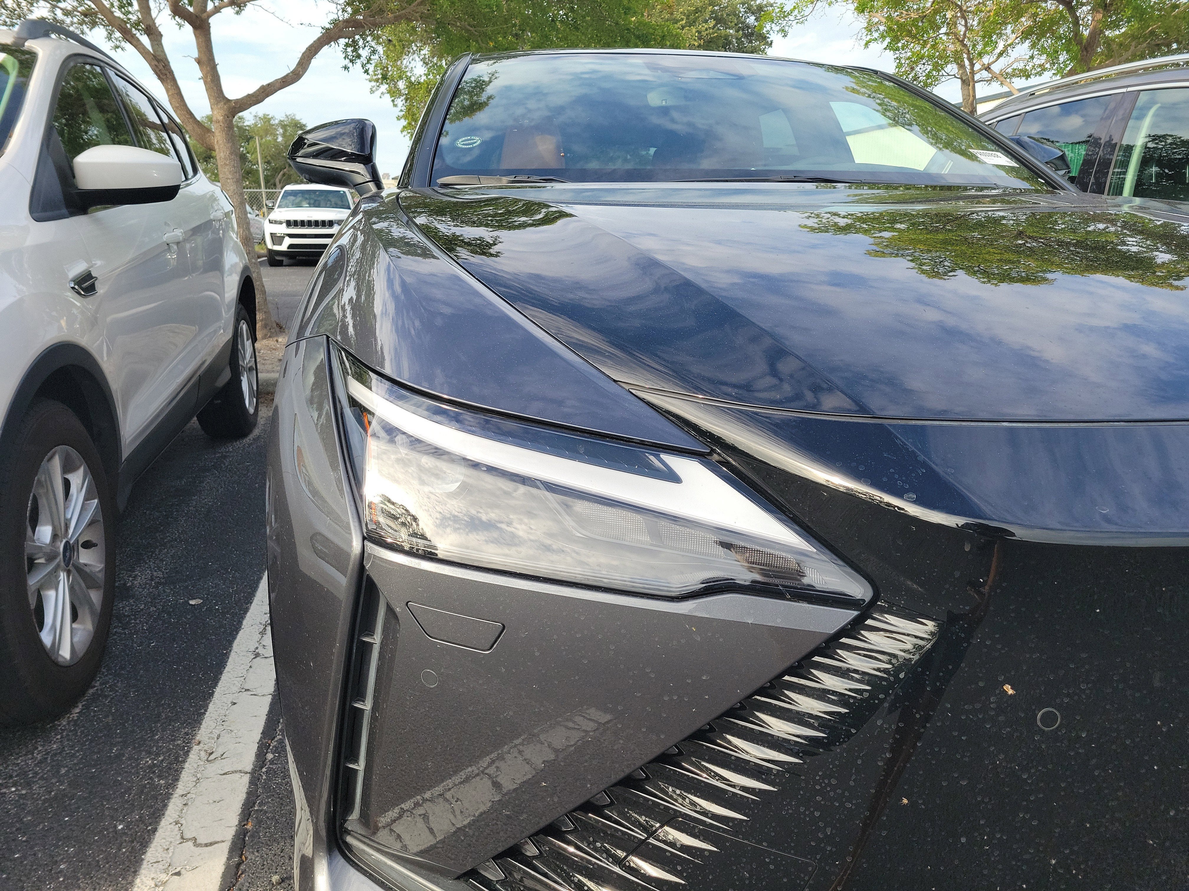 2023 Lexus RZ 450e Luxury