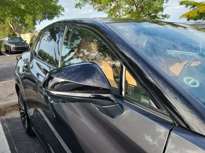 2023 Lexus RZ 450e Luxury