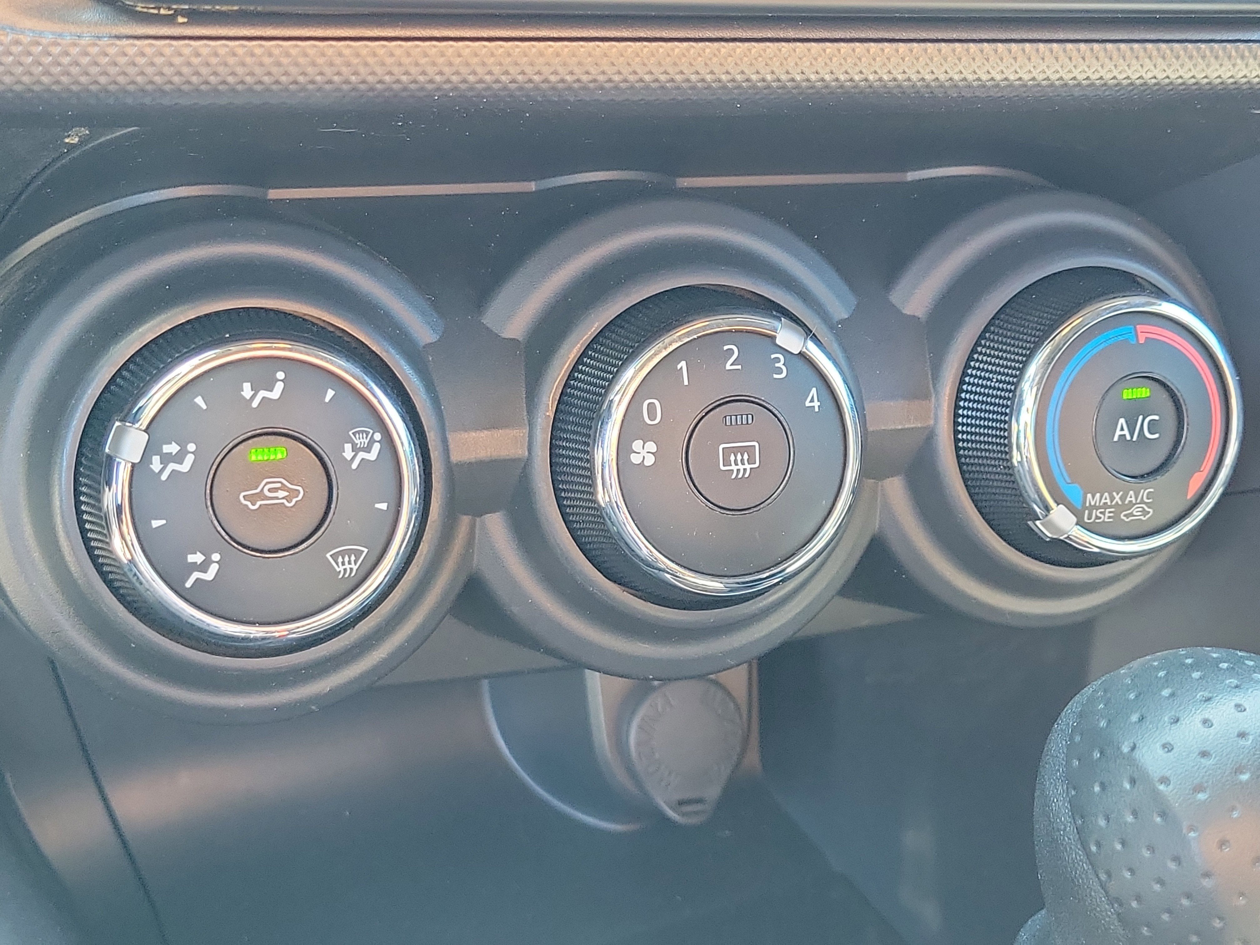 2014 Scion tC 2dr HB Auto (Natl)